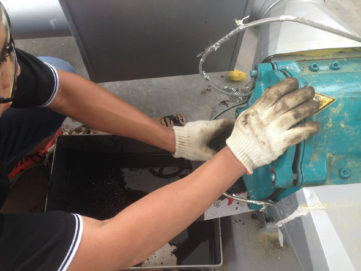 麻豆免费版免费下载售后人员为客户提供周到的售后服务