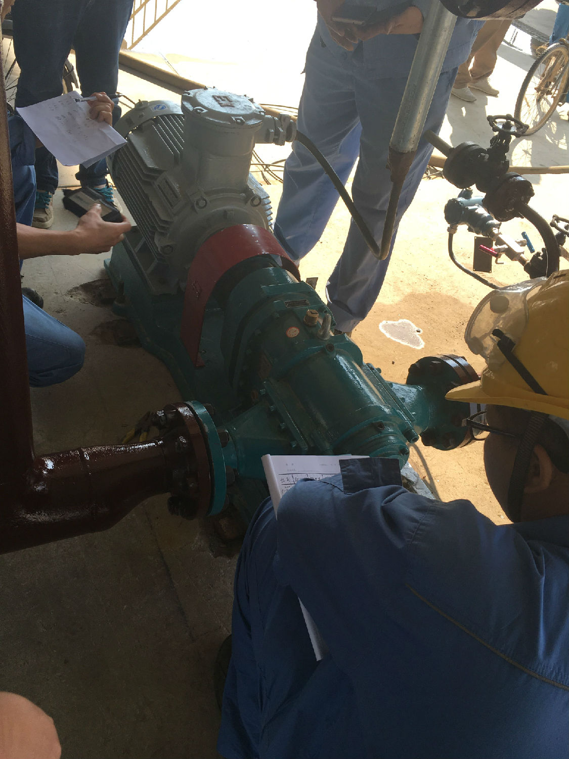 麻豆免费版免费下载销售工程师服务现场（二）